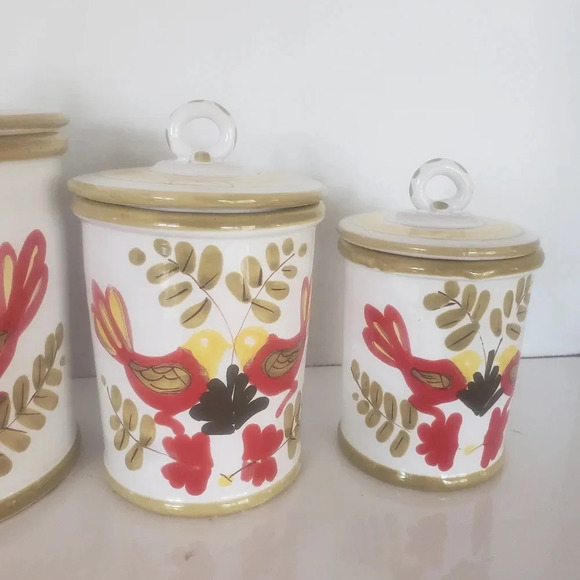 Italian Pottery set of 3 Lidded Hand Painted  Canisters. - Picture 4 of 9